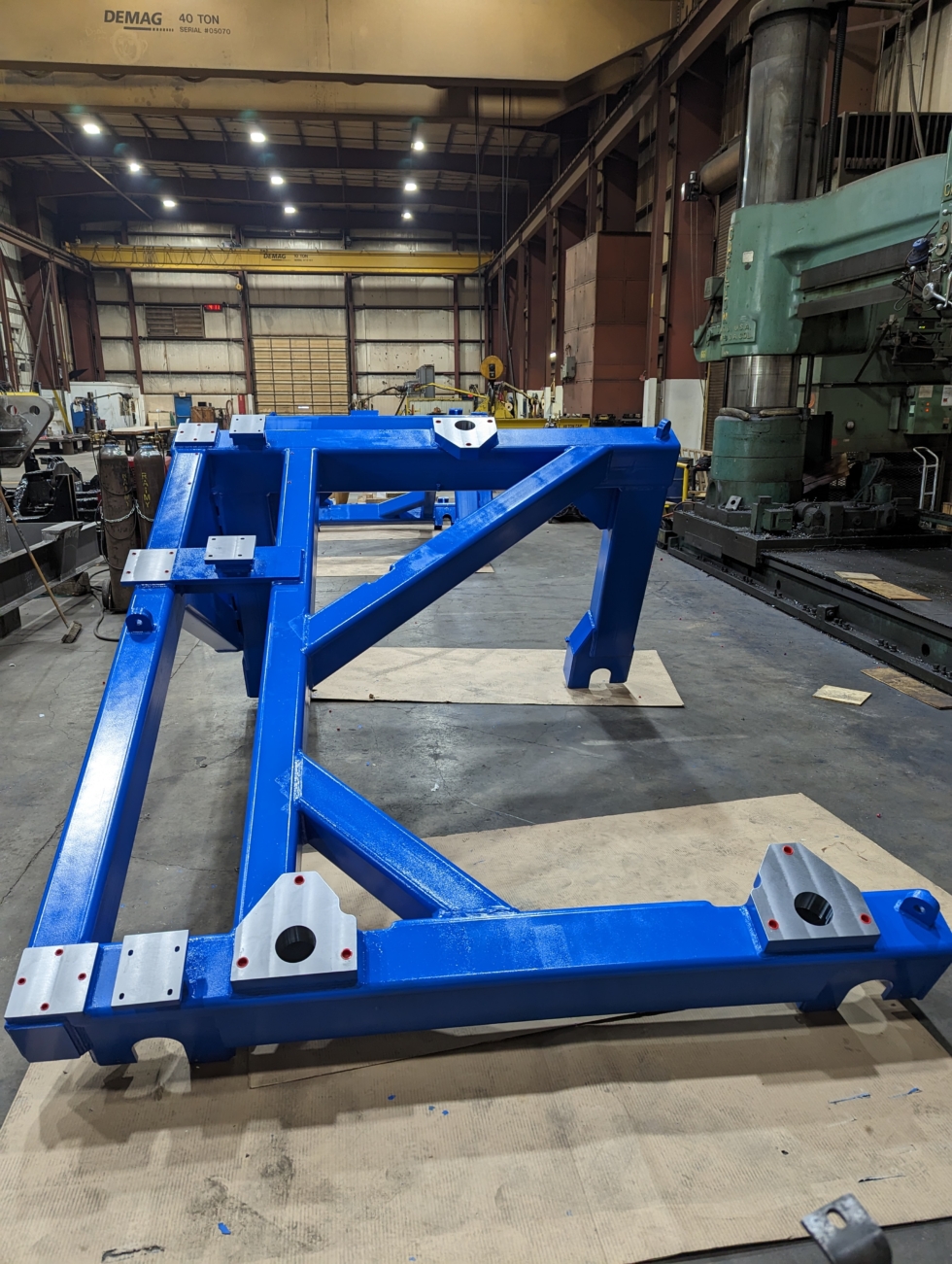 Large structural steel frame for national laboratory fabrication project